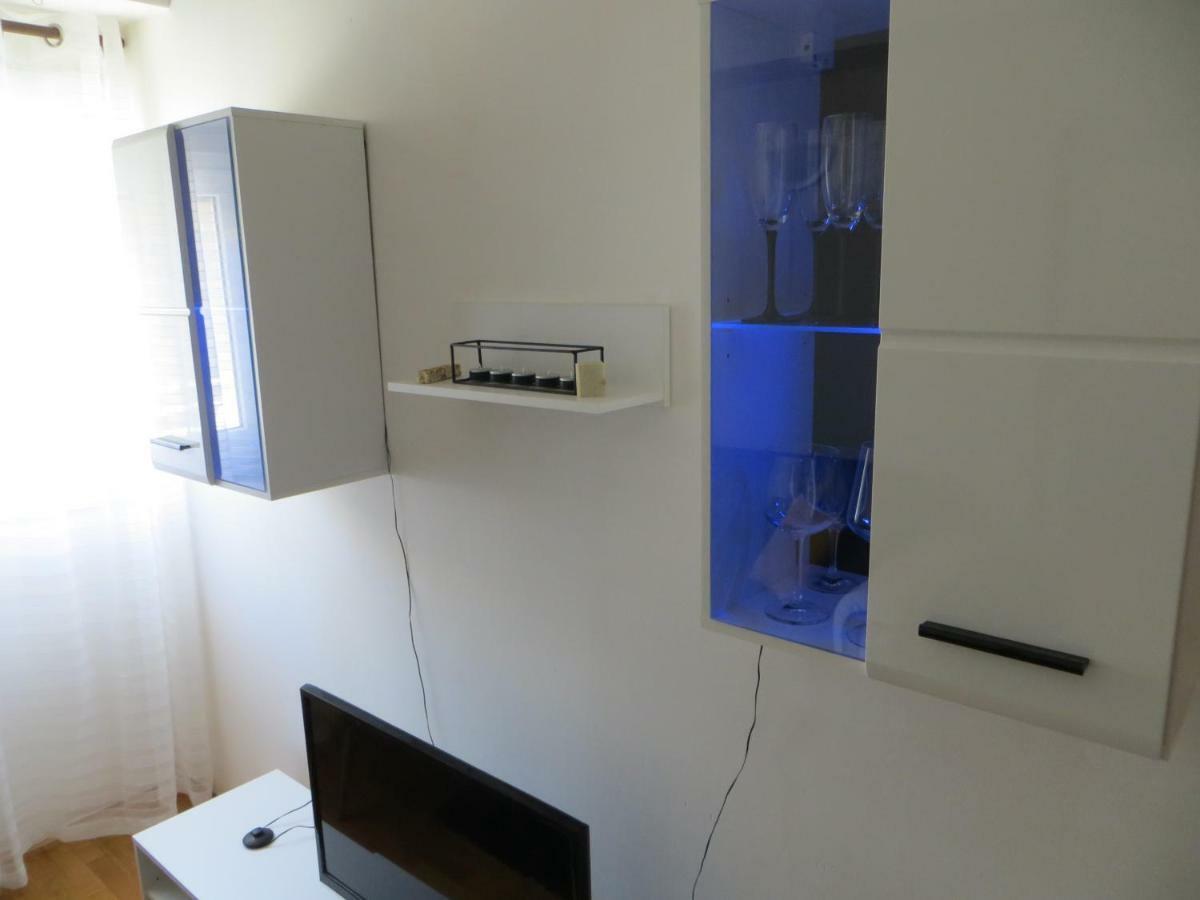Apartment Milena Omiš Exterior foto